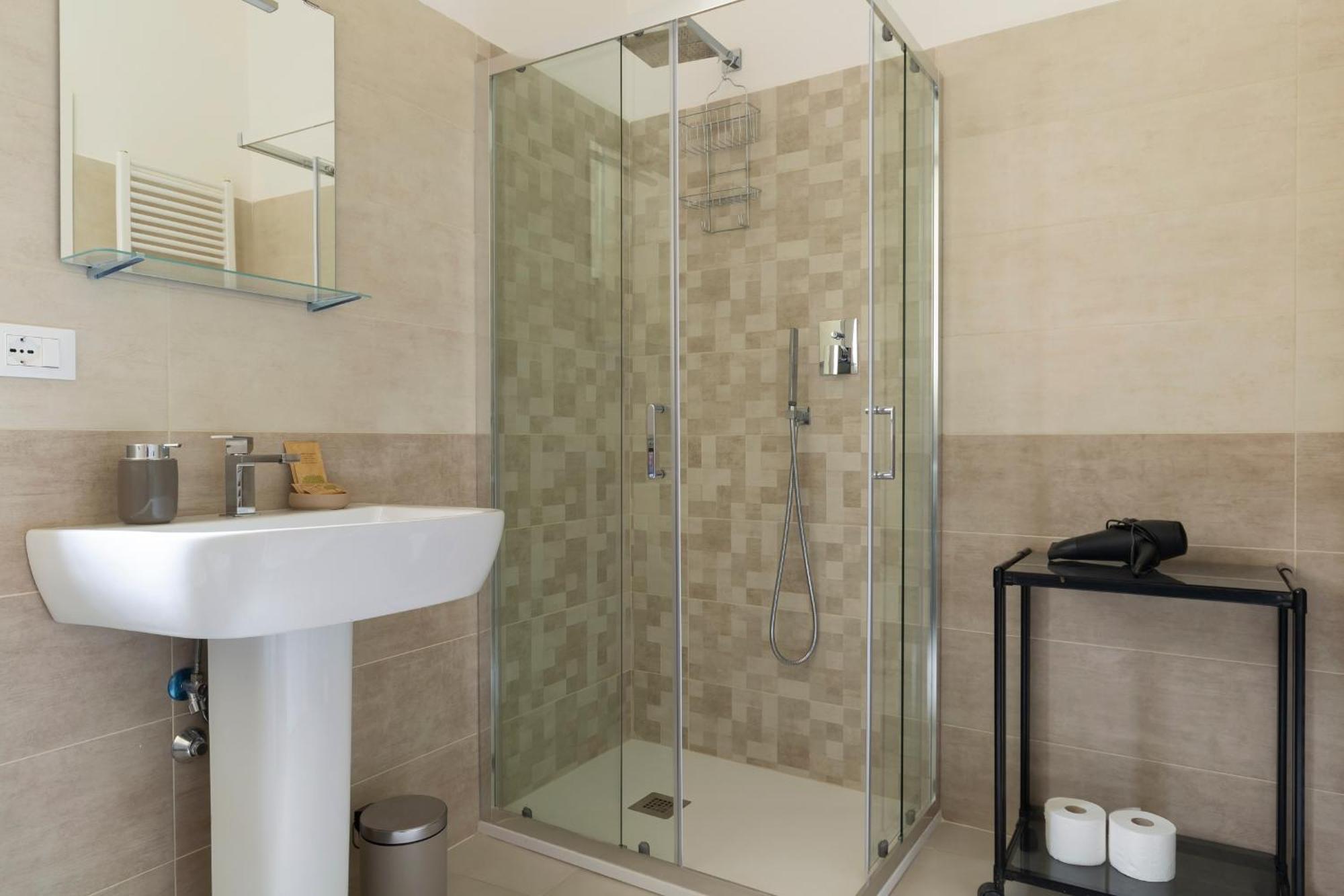 Apartment Amos - 5 Minutes From Piazza Maggiore Болонья Экстерьер фото
