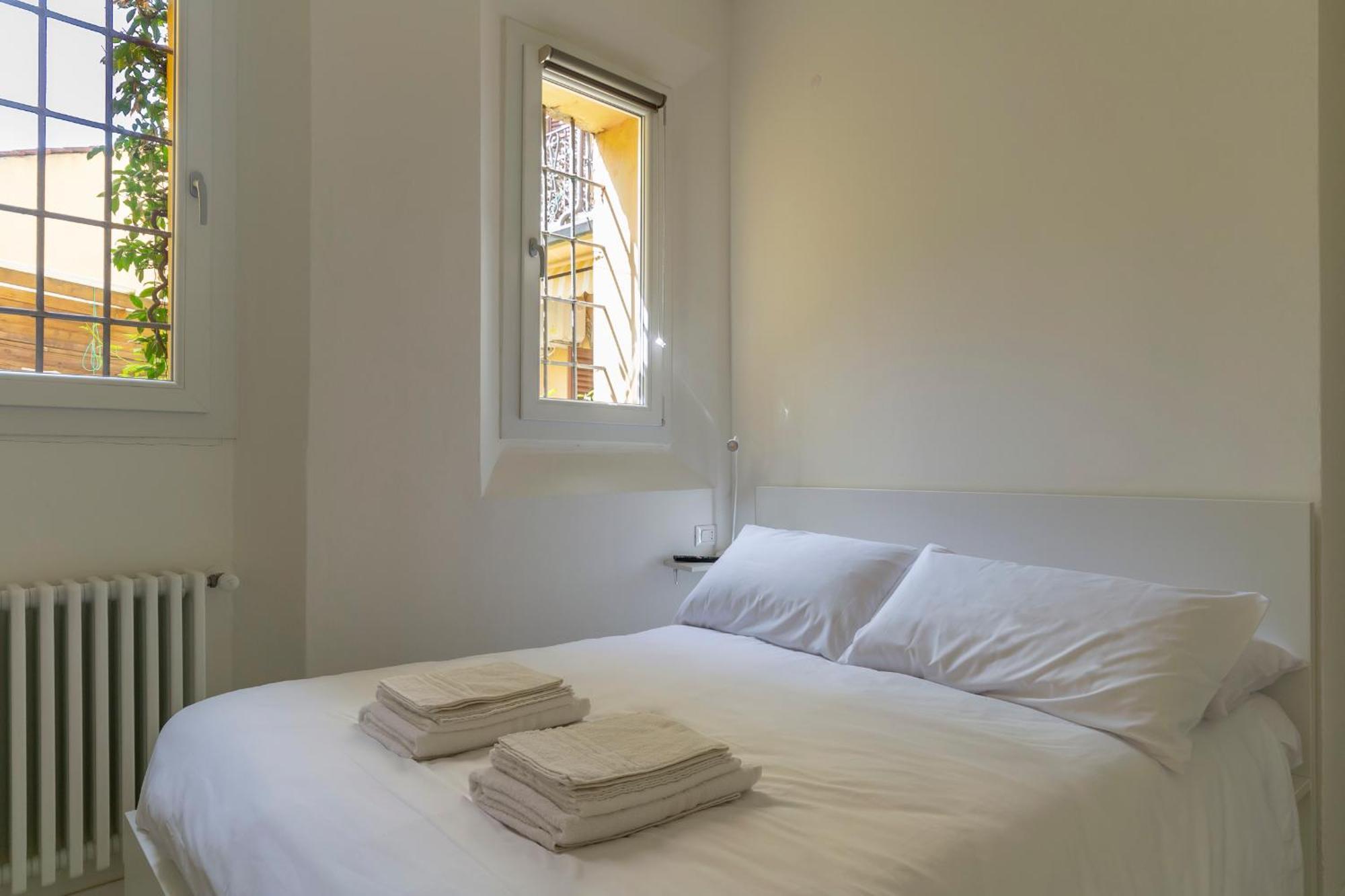 Apartment Amos - 5 Minutes From Piazza Maggiore Болонья Экстерьер фото
