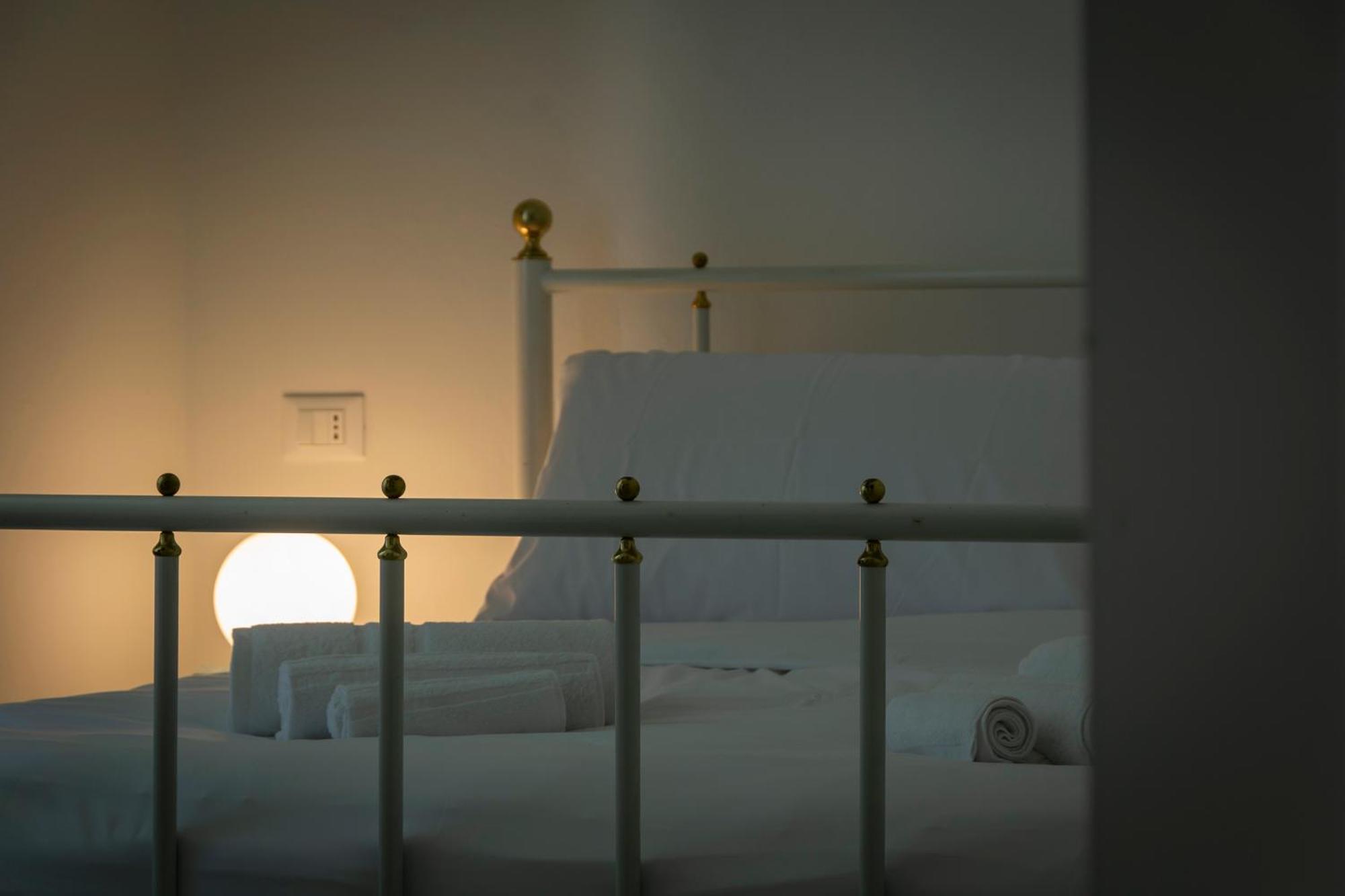 Apartment Amos - 5 Minutes From Piazza Maggiore Болонья Экстерьер фото